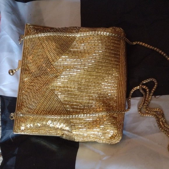 2 for $20😊Magid purse with 19" chain - Picture 1 of 3